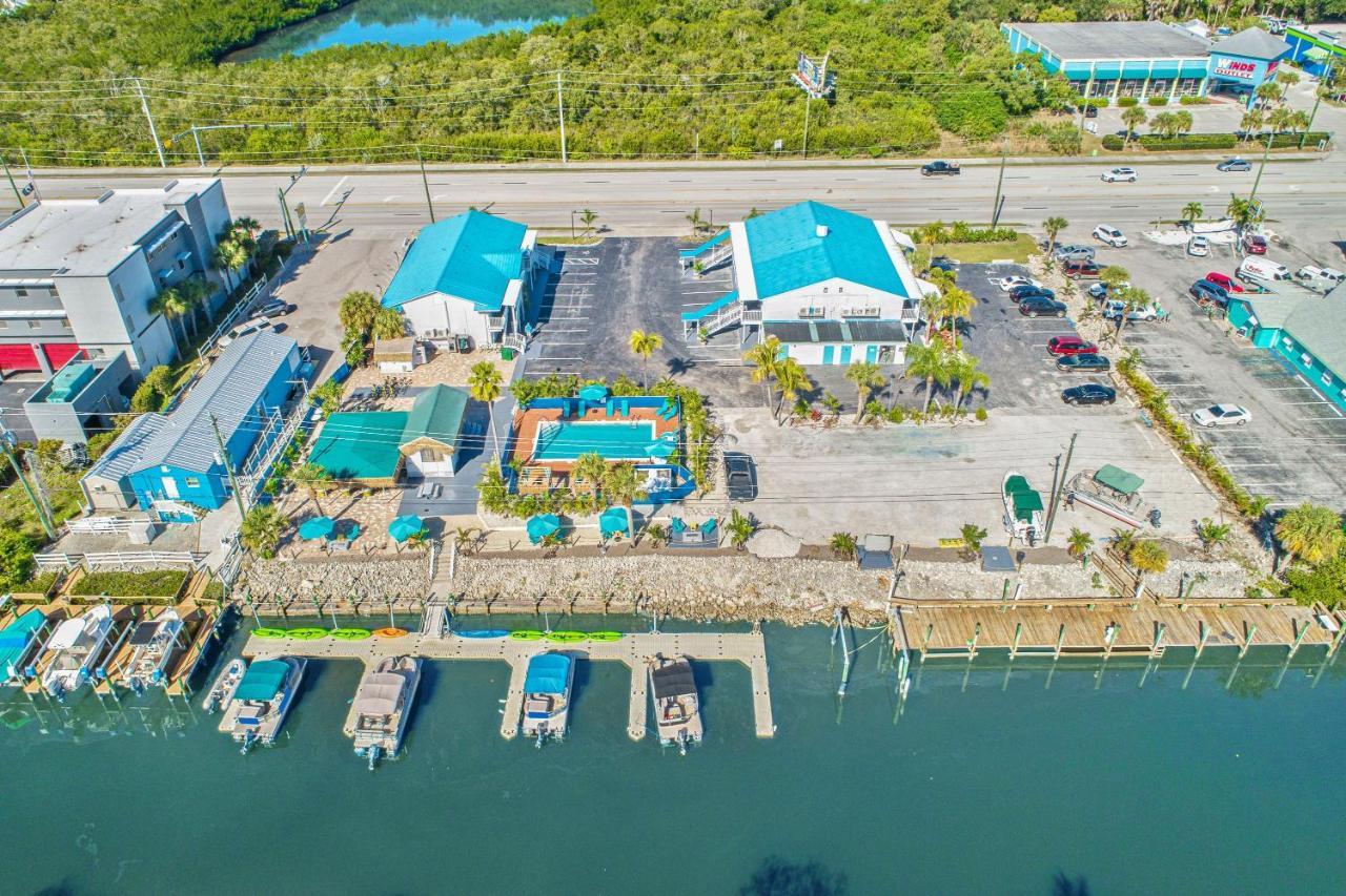 Latitude 26 Waterfront Resort And Marina Fort Myers Beach Exterior foto